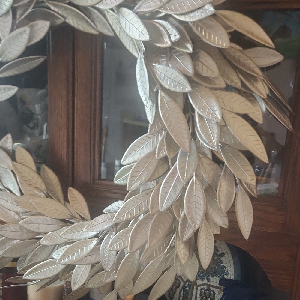 Silver Leaf Wreath Decor 19 Inches Diameter DIYers - Picture 3 of 6